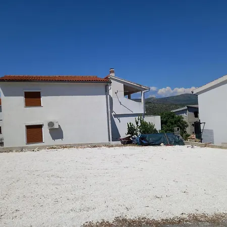 Daire Lucija Rogoznica (Sibenik-Knin)