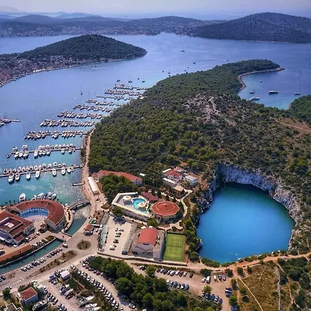 Lucija 公寓 罗戈兹尼察