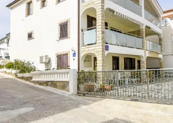 Lucija 公寓 罗戈兹尼察