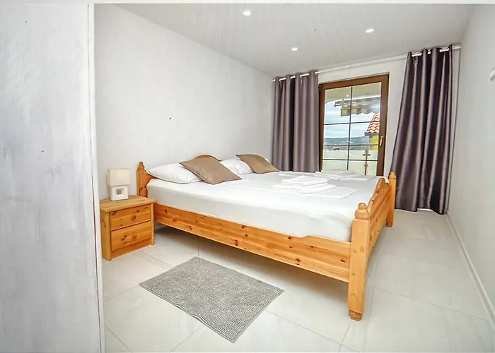 Lucija Rogoznica (Sibenik-Knin)