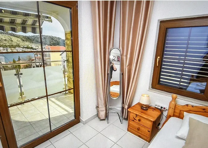 Lucija * Rogoznica (Sibenik-Knin)