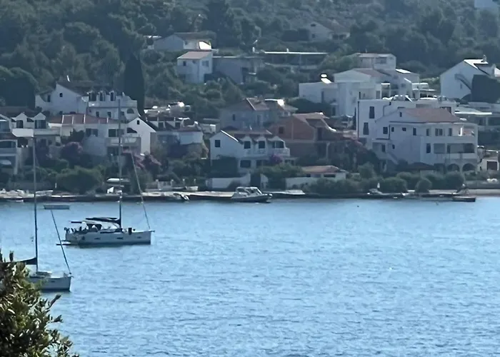 Lucija 罗戈兹尼察